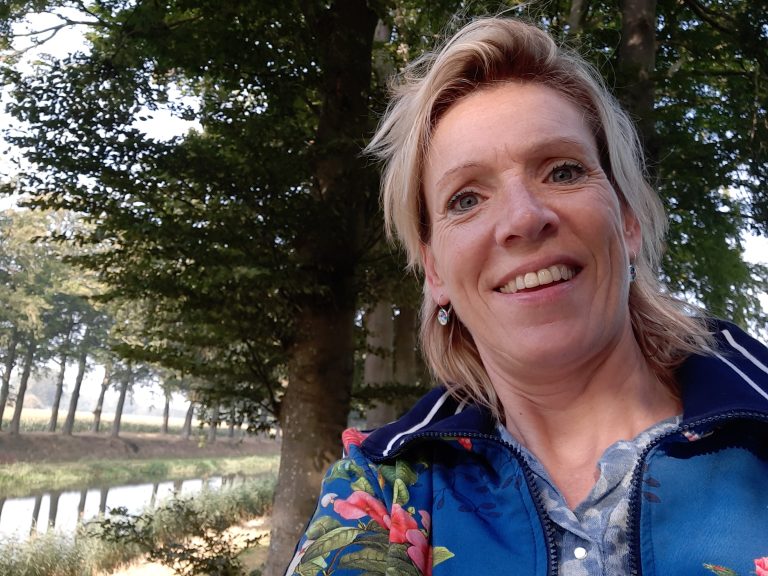 profiel foto Marja in het bos